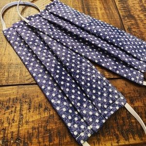 One Fabric Mask with Elastic Straps